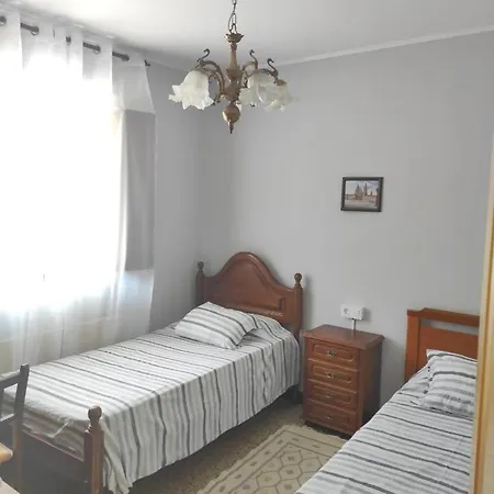 Casa Familiar Con Finca Privada Viveiro Buitenkant foto