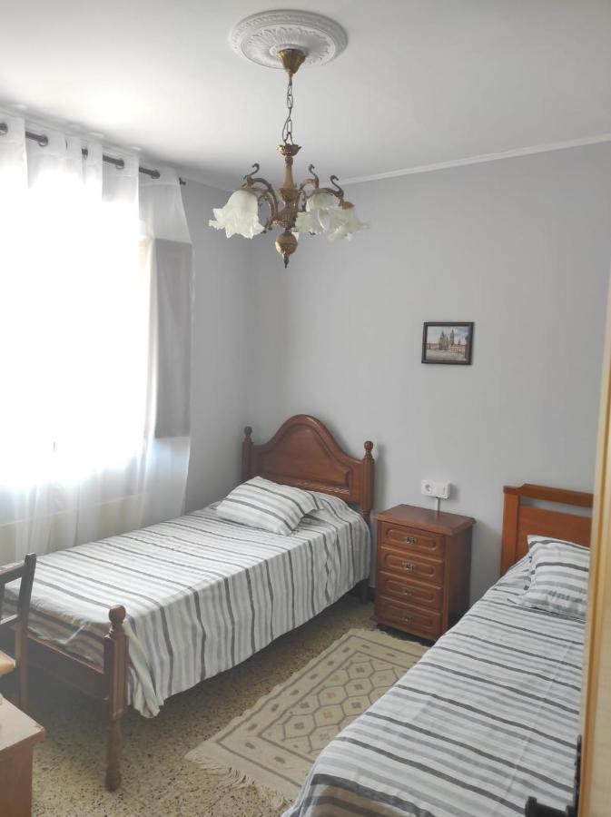 Casa Familiar Con Privada